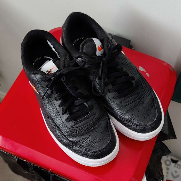 Nike Court Vintage Sneakers - Picture 1 of 7